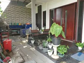 Jual Cepat Rumah Second terawat di Perumahan Area Kutisari, Surabaya