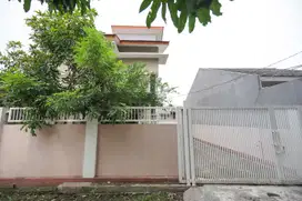 Rumah 2 Lt di Bekasi 8 Menit ke Stasiun Jati Mulya Hadap Timur J-18824
