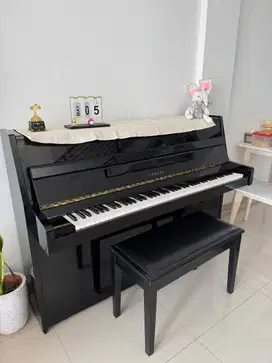 Piano Yamaha Nippon Gakki, U1