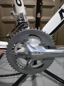 Crank shimano tiagra 4600 dual speed 52T plus bb