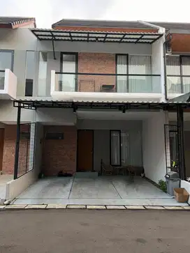 Rumah SHM 2 Carport 10 Mnt ke AEON Mall Tanjung Barat Bisa Nego J-2873