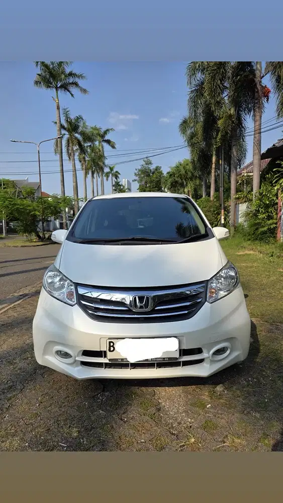 Honda Freed 2013 Bensin