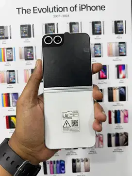 IPhone Z Flip 6 12/256