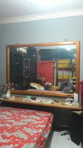 Kaca Salon Custom dan Meja