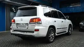 Lexus LX 570 Luxury 2010 upgraded to Facelift Sport 2013 Facia