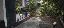 Dijual Cepat Rumah Manyar Permai Posisi Hoek Uk 13x20 Semi Furnished