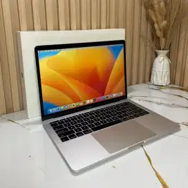 MACBOOK PRO 13 INCH 2017 CORE I5 RAM 8GB
