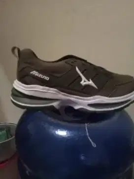 Sepatu hadiah lomba