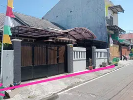 rumah luas bersih bagus dekat uns moewardi dr oen
