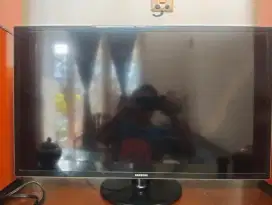 TV Samsung 32 in LED. + STB