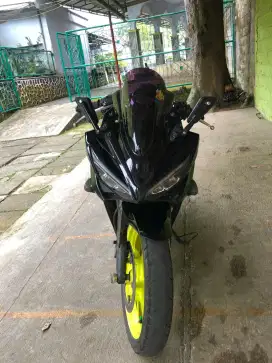 Cbr 150 warna hijau