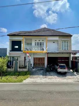 Dijual Rumah Tinggal & Usaha di Boulevard Villa Gunung Buring, Malang