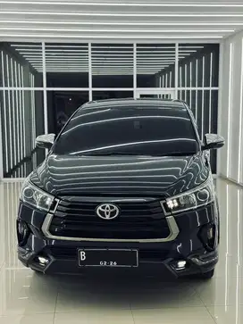 INNOVA VENTURER DIESEL MATIC 2021