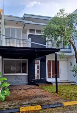 Siap KPR rumah Cantik Siap Huni ada Backyard Cibubur Country Cikeas