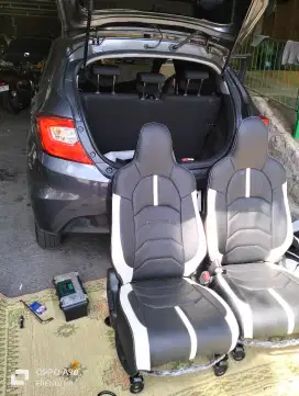 Cover jok mobil