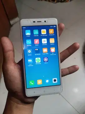 JUAL CEPAT Redmi 4 3/32gb mulus no minus