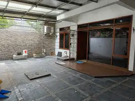 Dijual Rumah Siap Huni Nyaman Dalam Cluster di Batununggal Bandung