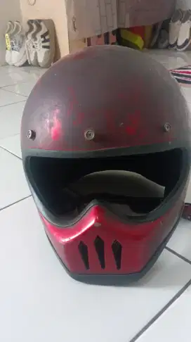 Helm Retro bogo style