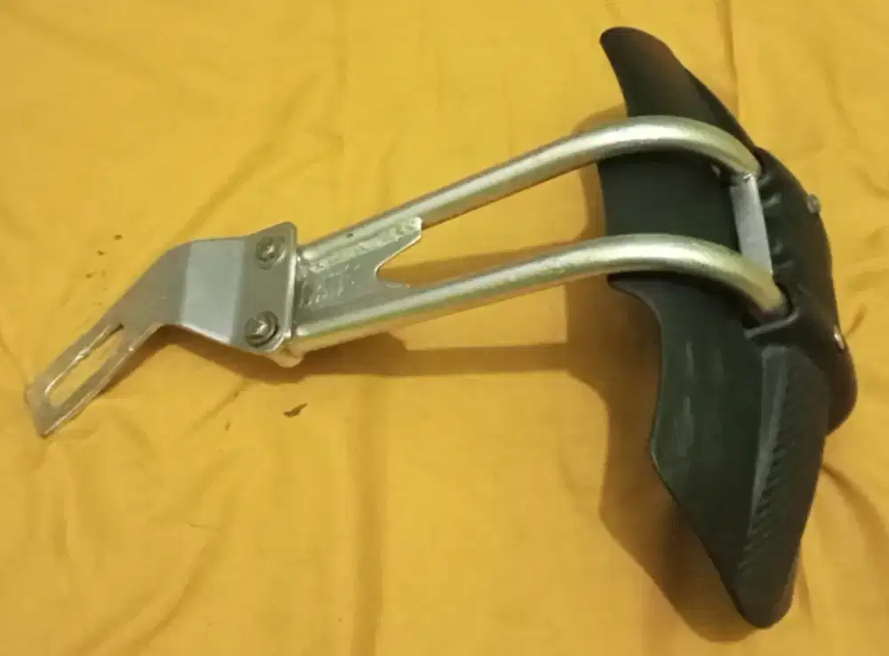 Mudguard spakbor belakang motor Kopling