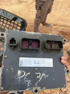 FOR SALE SPAREPART KOMATSU PC 300