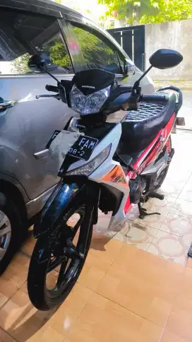Honda Supra X FI - 2017