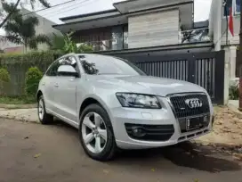 MINT CONDITION!! AUDI Q5 2.0 SILVER