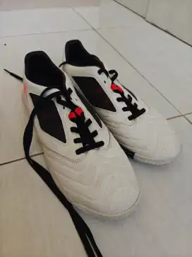 Sepatu Futsal Specs Dominio