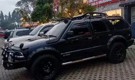 Opel Blazer 2002 Bensin