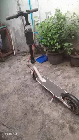 Scooter listrik mja 365