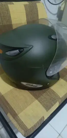 JUAL HELM GMT BUTUH DUIT.