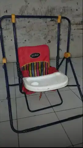 Tempat Makan Bayi
