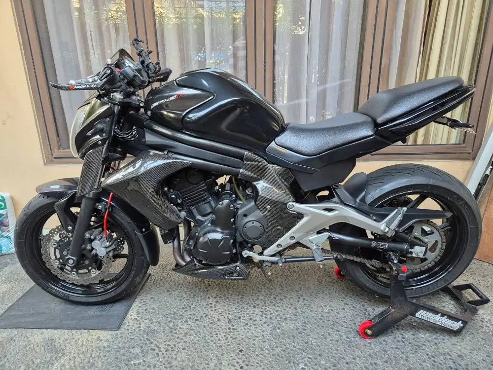 Kawasaki ER6N 2014