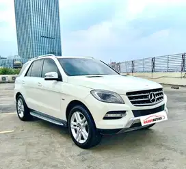 Mercedes Benz ML350 AMG Sunroof Tahun 2012 Automatic Putih Metalik