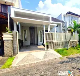 Disewakan Rumah Bagus Terawat Siap Huni di Araya, Malang