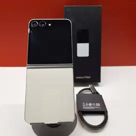 FULLSET Samsung Galaxy Z FLIP 5 8/256GB 5G White NO MINUS 100% RESMI