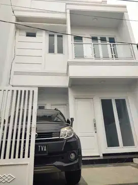 Rumah Modern Baru 2Lantai Murah di Kav Dki Pondok Kelapa Jakarta Timur