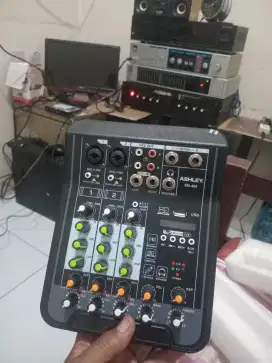 Mixer 4 chanel dari baru gak jadi pake
