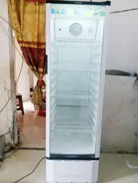 Showcase polytron 4 rak