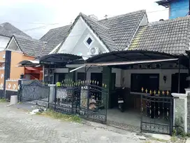 Rumah sewa dlm cluster di seturan dekat upn