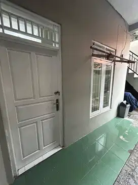 Kontrakan rumah tahunan