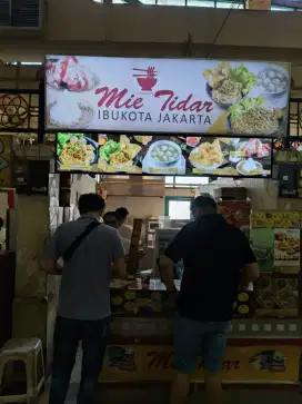 DIBUTUHKAN KARYAWAN
