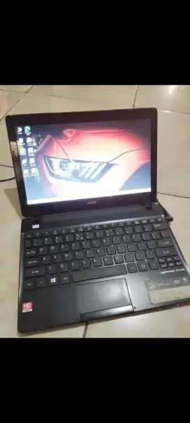 Laptop Acer 725