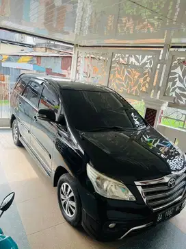 Dijual toyota innova 2014