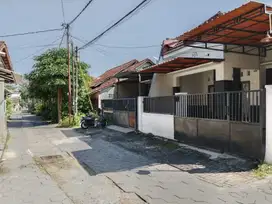 Rumah murah dlm Ring road dkt AMPLAZ, ADISUCIPTO, INSTIPER, SANATA
