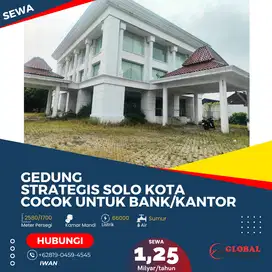 Gedung Strategis Cocok untuk Bank atau Kantor