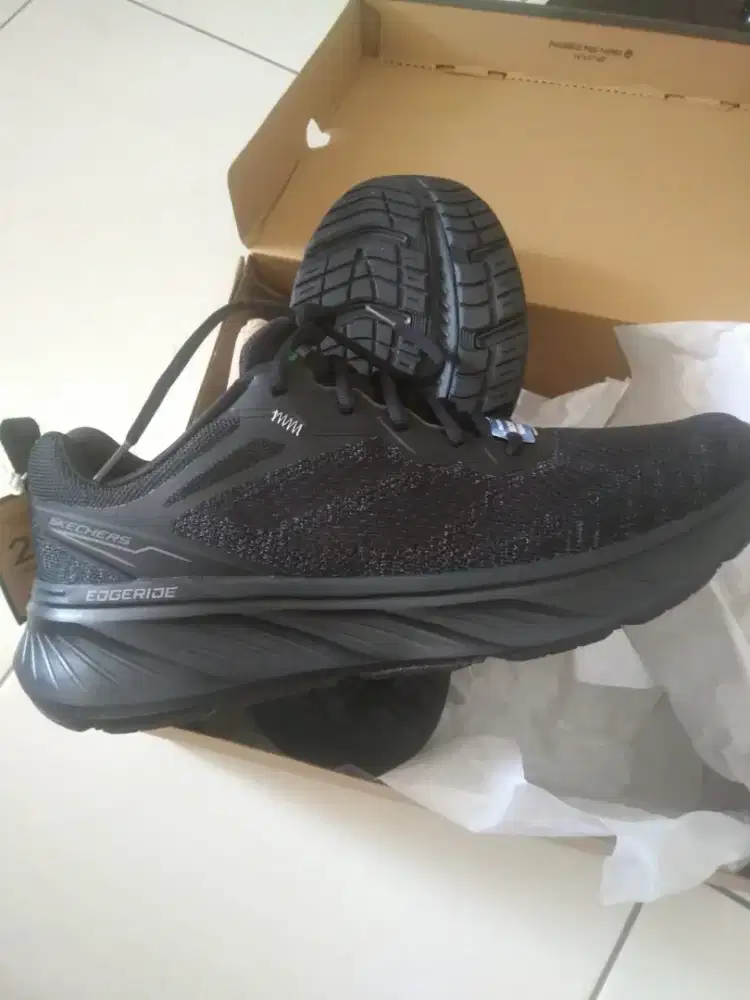 Sepatu Skechers