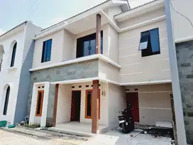 Rumah Cantik 2Lt Baru Design Modern Cluster Dekat Lor In Colomadu