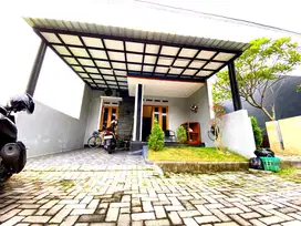 Rumah cantik di perumahan cluster elite solo baru area