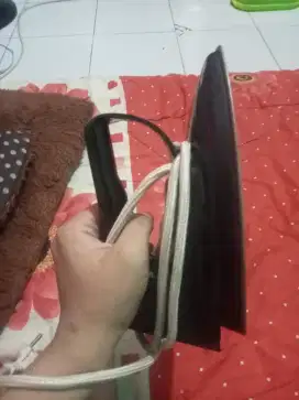 Jual setrikaan second
