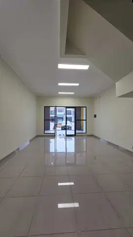 Over kontrak,Ruko di Downtown Drive Gading Serpong.